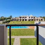 And Away Luxury Golf View דירה אלבור